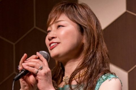 山口ひとみ