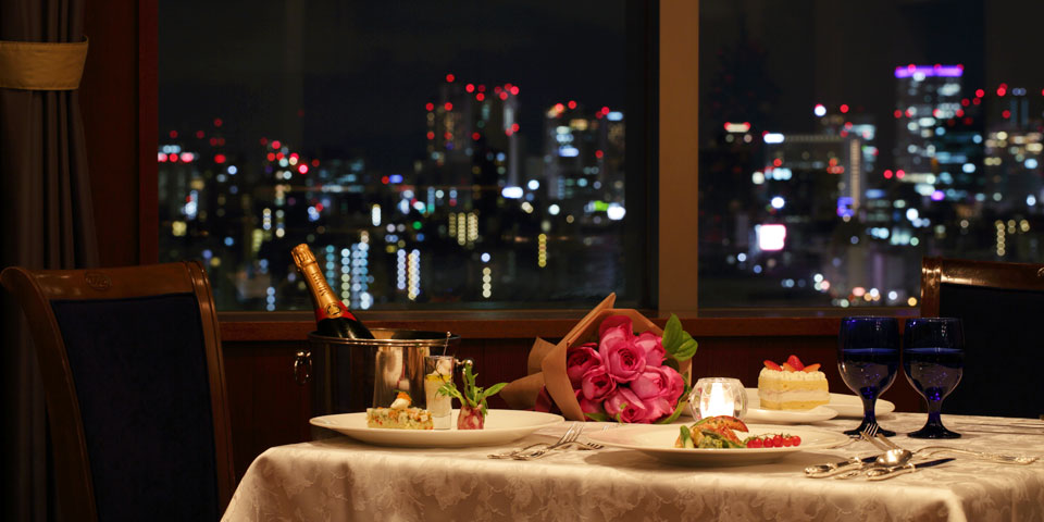 フランス料理「エスカーレ」からの夜景