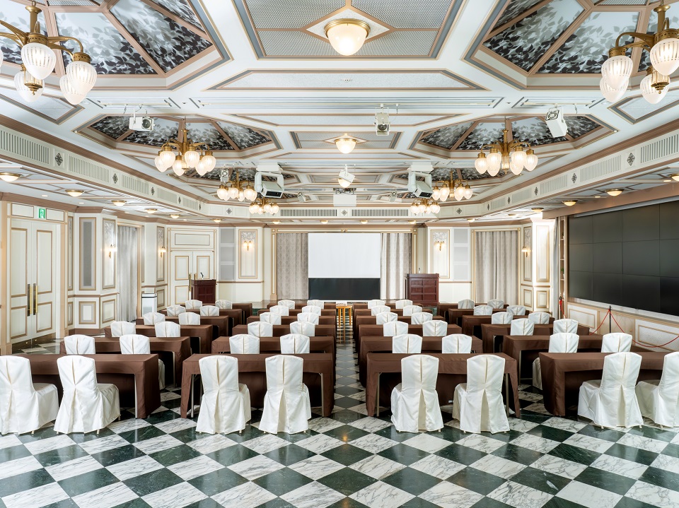 ベルクホール　close　マルチあり