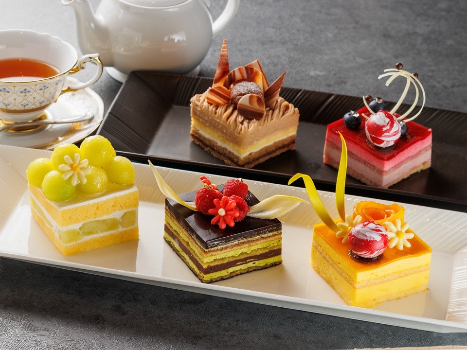 公式 ケーキセット 選べるケーキとお飲物のセット 1 500円 ホテルモントレ京都 烏丸駅近くのホテル 京都市