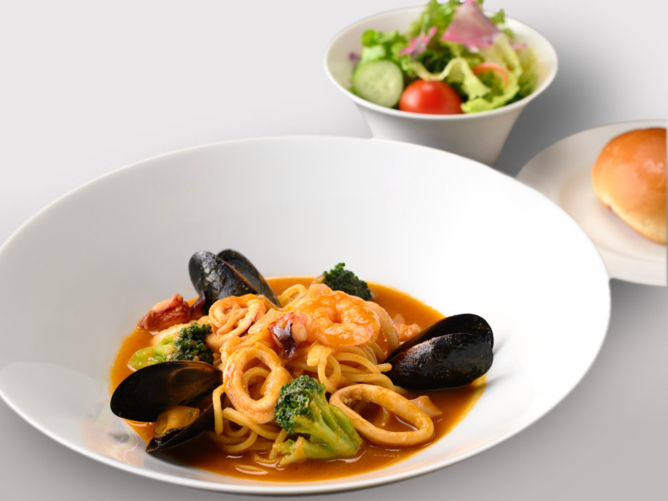 ペスカトーレ風シーフードパスタセット