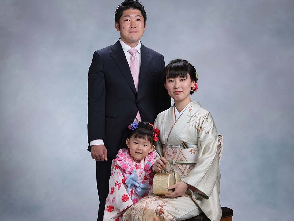公式 七五三プラン スタジオ撮影記念写真 祝鯛赤飯 お子様膳 祝会席がセットになって ホテルモントレ ラ スール大阪 京橋駅近くのホテル