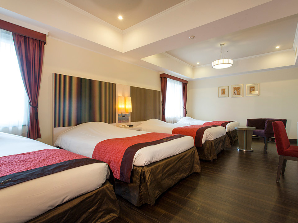 公式 秋の家族旅行を応援 小学生のお子様添い寝 駐車場無料プラン 朝食付 ホテルモントレ ラ スール大阪 京橋駅近くのホテル 大阪市