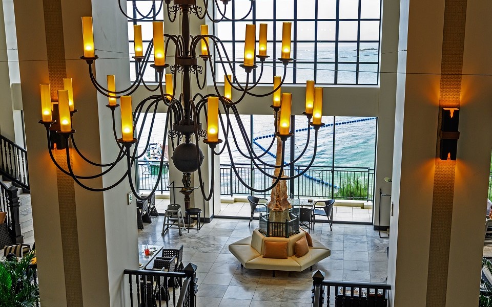 ティーラウンジ