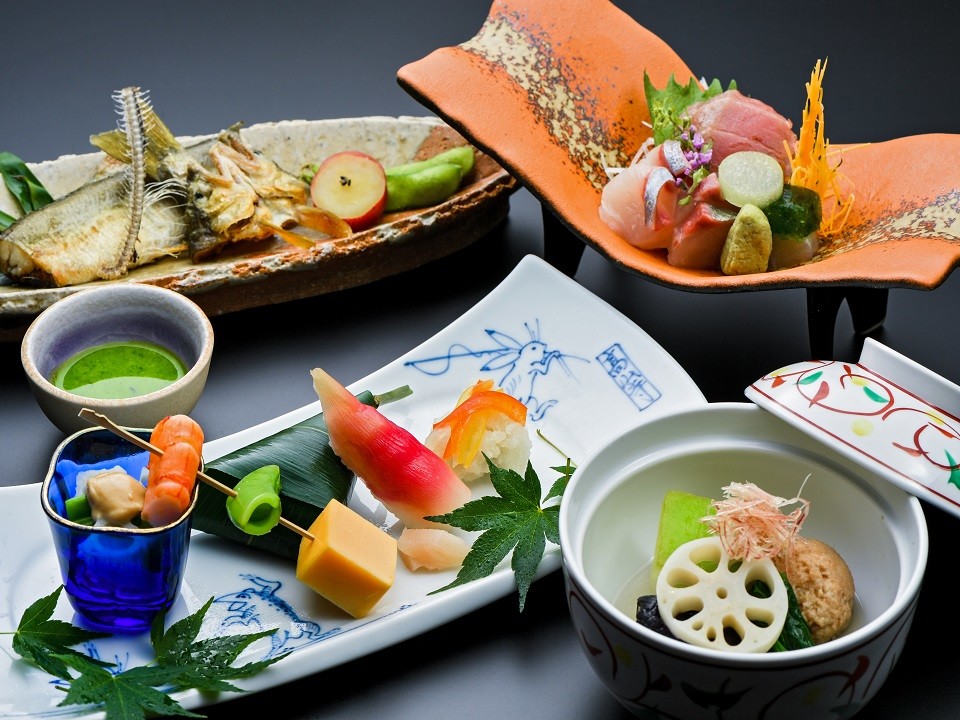 公式 ルメール教会にて挙式のお客様へ 挙式前日 当日にご家族のお集りでのお食事プラン 個室 6名様よりご予約承ります ホテルモントレ沖縄 スパ リゾート 恩納村 沖縄県 ホテル