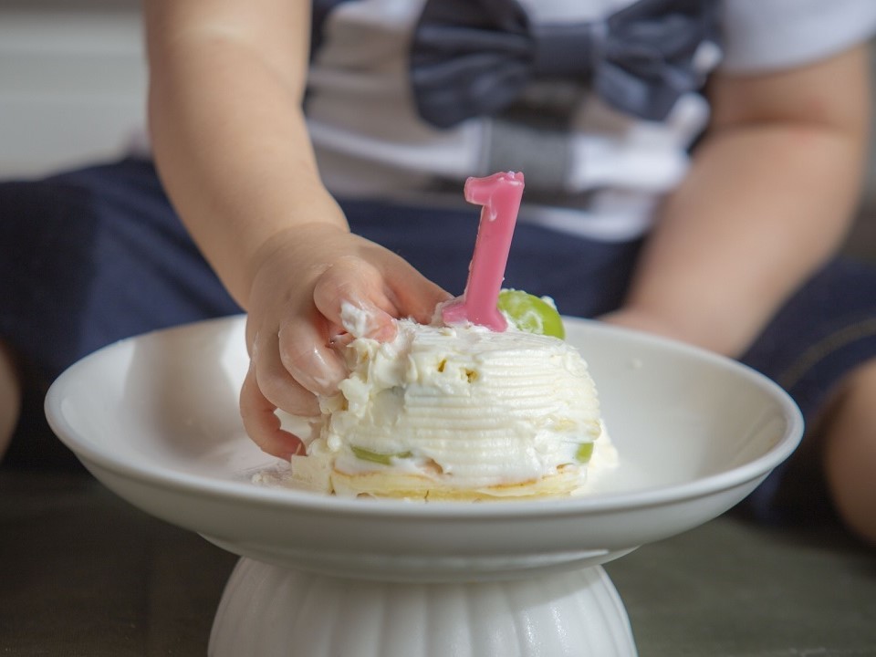 公式 スマッシュケーキ付 1歳のお誕生日を祝うバースデープラン 個室確約5名様より ホテルモントレ札幌 札幌駅近くのホテル 北海道札幌市