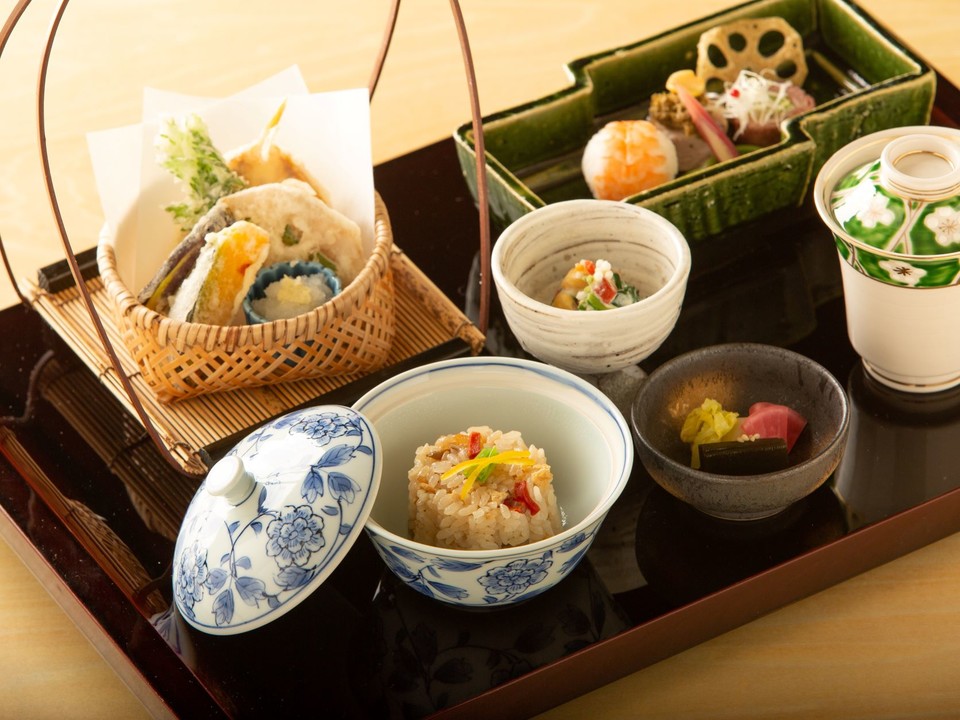 公式 スタッフおすすめ 選べるお食事が人気 秋ふかし御膳 師走御膳 新春 七福御膳 ホテルモントレ仙台 仙台駅近くのホテル 仙台市